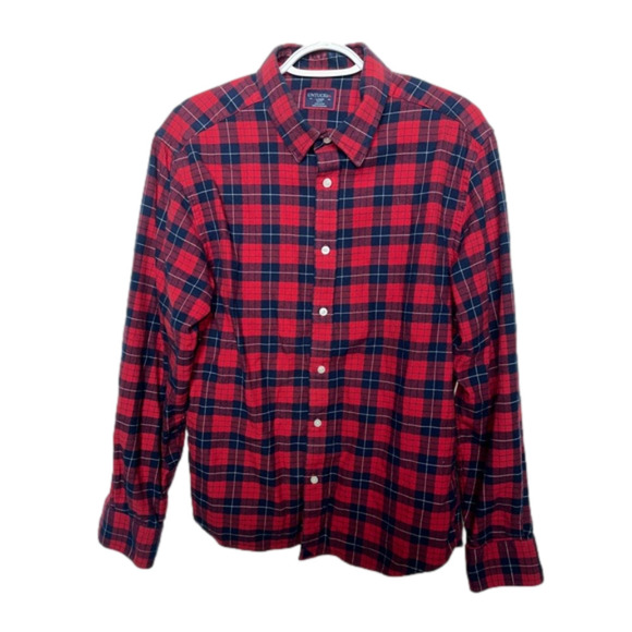 Untuckit Size  L - Picture 1 of 6